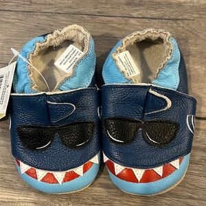 NWT baby soft leather shoes size 1-2